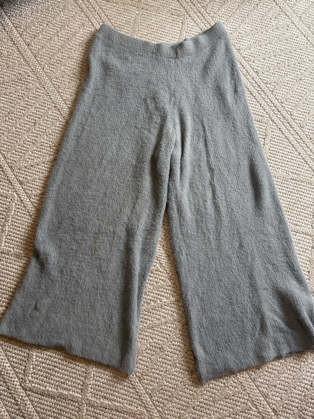 Nasty Gal Gray Fuzzy Knit Sweater lounge pants size women’s 18